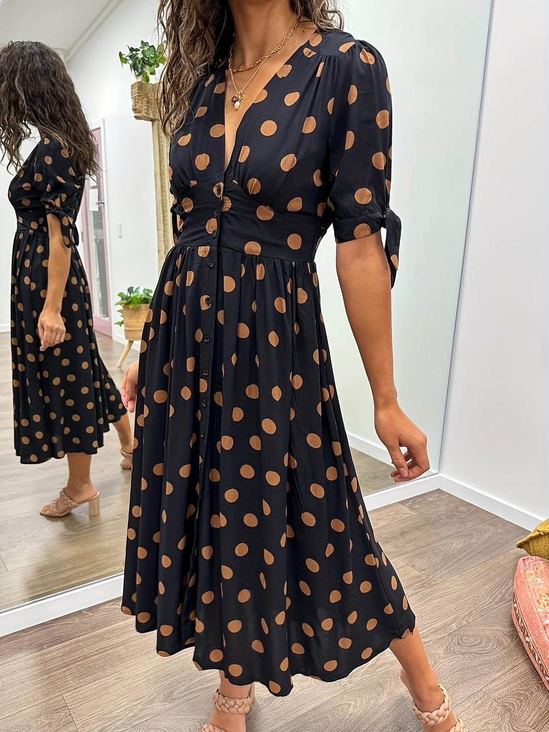 Mila | Polka Dot V-Neck Dress