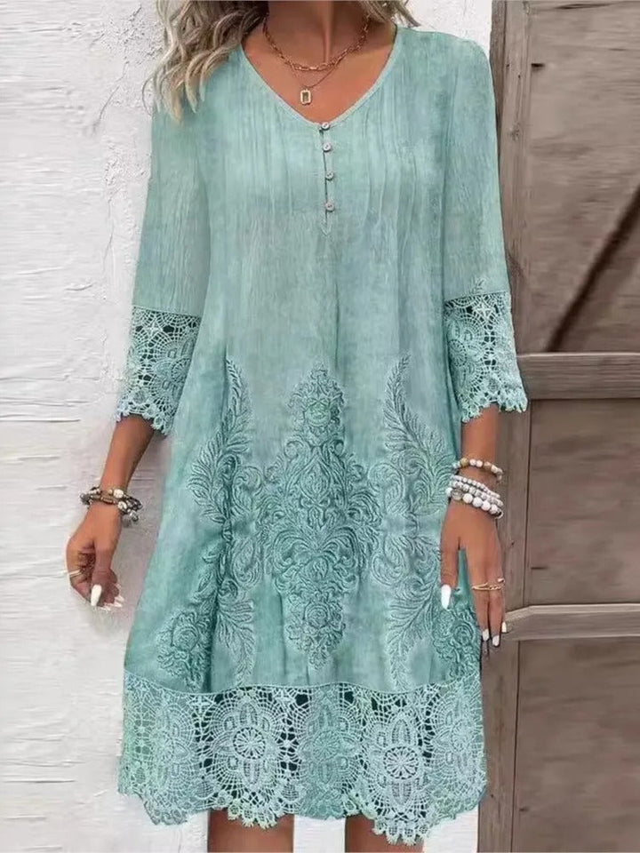 V-hals Dress With Patterns